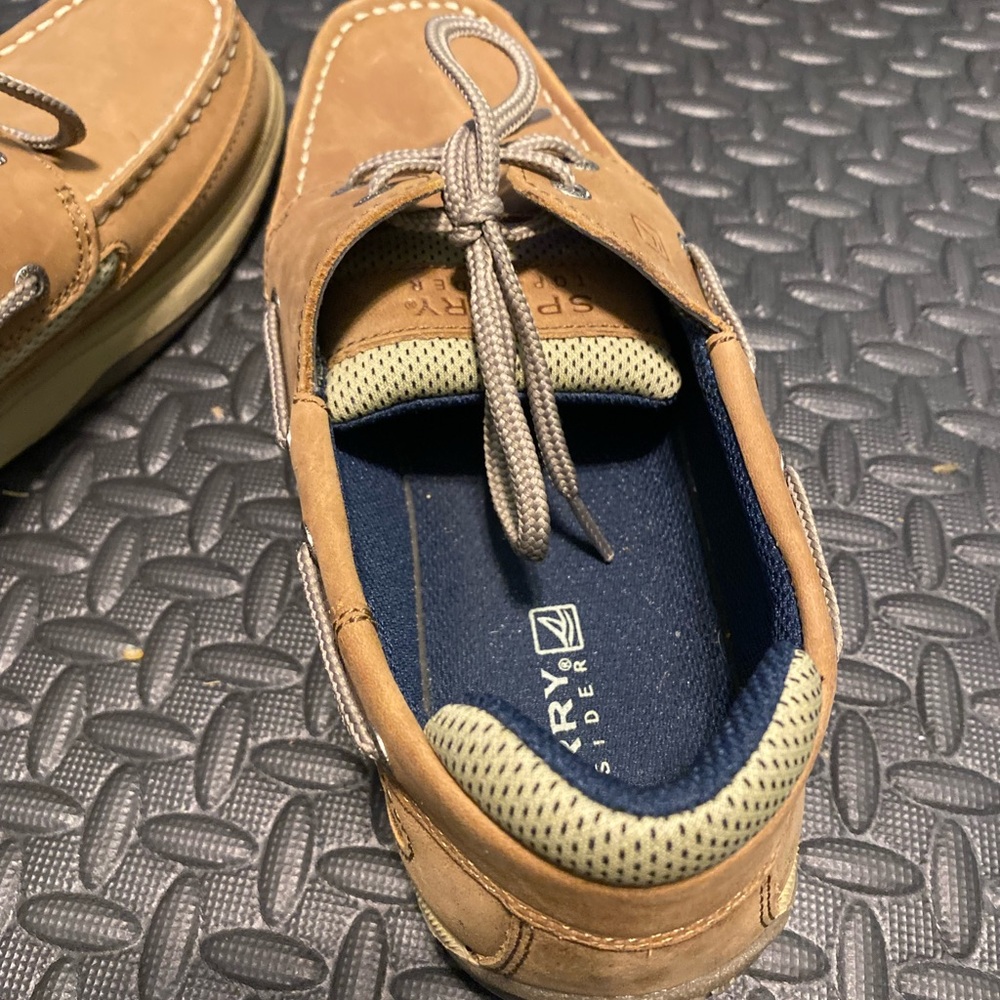 Sperry Top Siders Size 7 Worn once - Picture 4 of 6